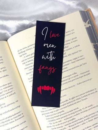 Zakłaka do książki | i love men with fangs